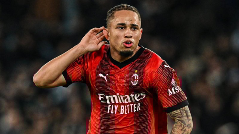 Milan, 3 kırmızı kartlı maçta Lazio'yu tek golle geçti