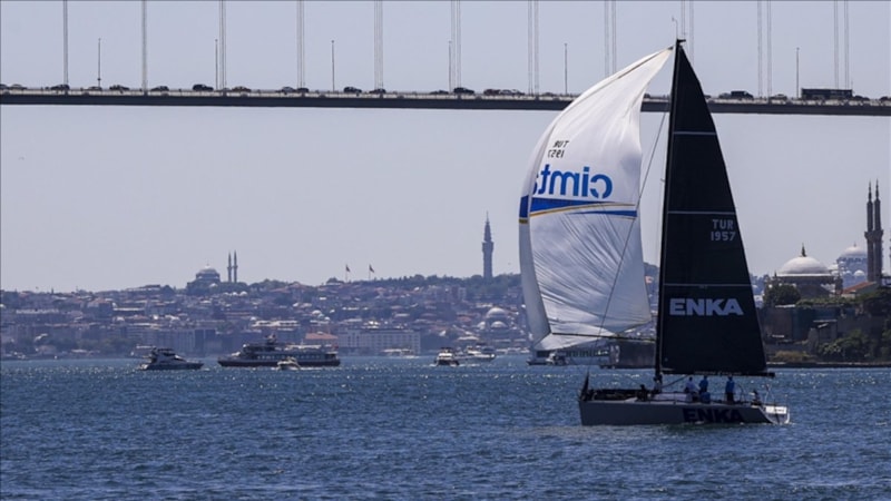 Yat yarışı düzenleniyor! İstanbul Boğazı'nda gemi trafiği askıya alındı