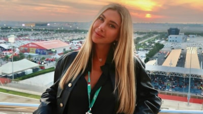 Şeyma Subaşı Bahreyn'de! Başını örtüp veliaht prensin partisine katıldı