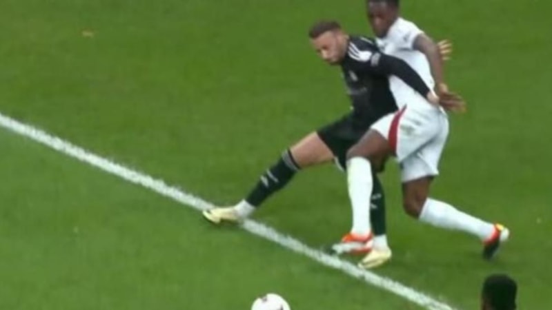 Beşiktaş'tan TFF'ye çağrı: Cenk Tosun-Derrick Köhn pozisyonunun VAR kaydını açıklayın