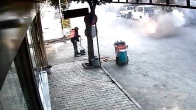 Adana'da rögar patladı: Panik anları görüntülendi