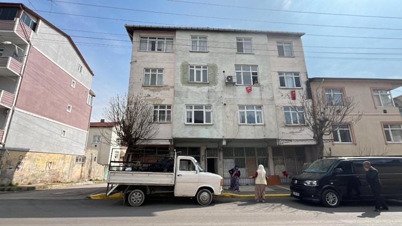 Kocaeli'de silahlı saldırıda anne ve 2 çocuğu ölümden döndü