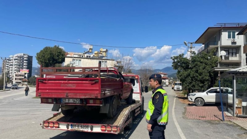 Antalya'da 101 araç sürücüsüne 189 bin lira para cezası