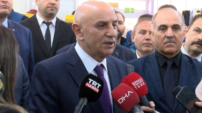 Turgut Altınok: PTT çalışanları ücretsiz otobüs hizmetinden yararlanacak