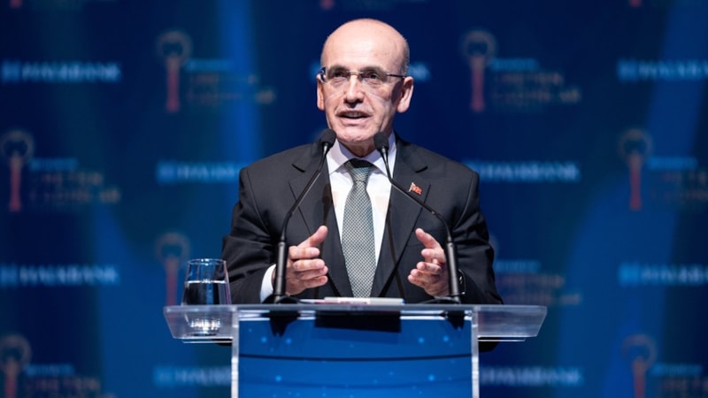 Mehmet Şimşek'ten Fitch yorumu: Uyguladığımız programın sonuçları ülke puanına yansıdı