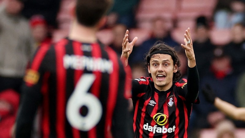 Enes Ünal'dan ilk gol! Bournemouth, 1 puanı son dakikada aldı