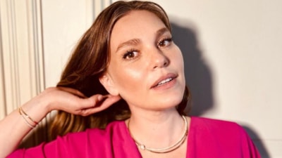 Sonunda beklenen oldu! Aslı Enver kızı Elay'ı gösterdi! 