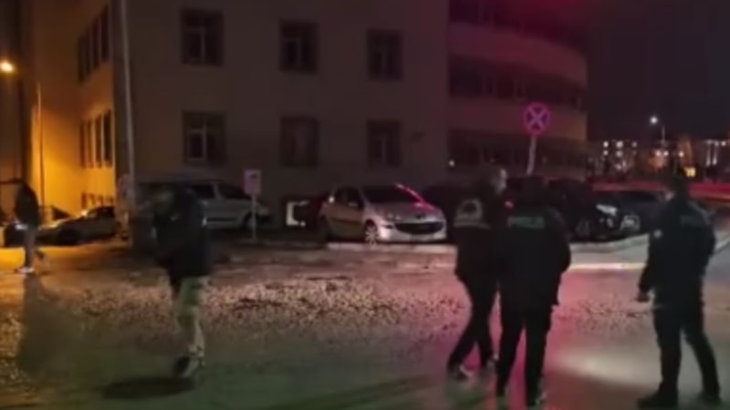 Çorum'da darbettikleri kişileri hastaneye kadar takip edip havaya ateş açtılar