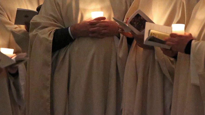 Güney Kıbrıs'ta bir manastır, eşcinsel ilişki ve yolsuzluk iddiaları üzerine kapatıldı