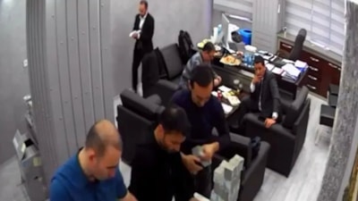 İBB'den çıkan çanta dolusu paraların akıbeti merak ediliyor