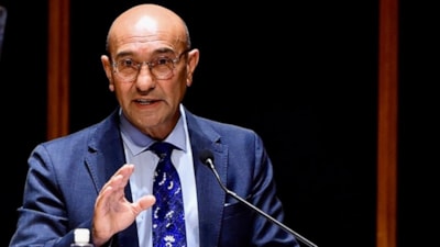 Tunç Soyer: İzmir'de anketleri izliyorum, fark azalıyor, kaygılıyım