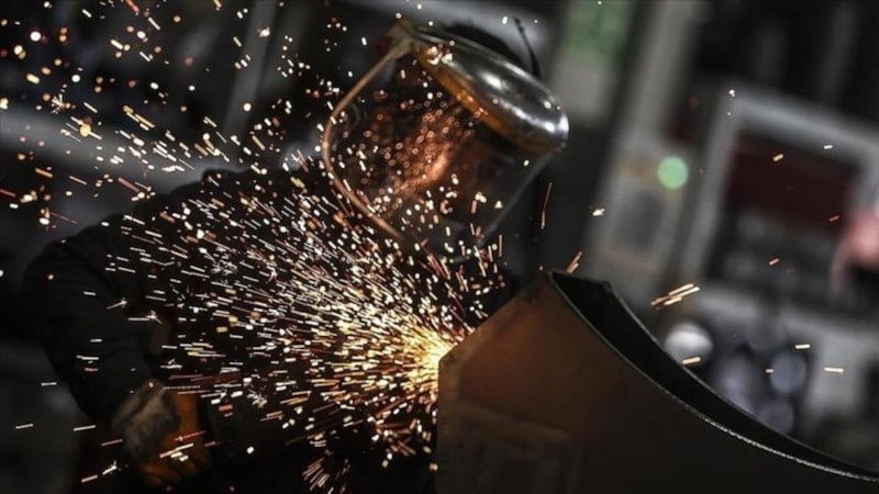 Sanayi üretimi yıllık yüzde 1,1 arttı