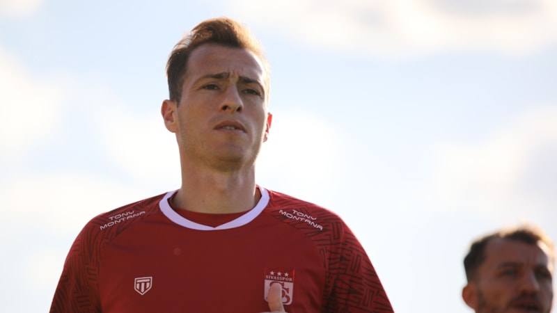 Sivasspor'a kötü haber! Hakan Arslan sakatlandı