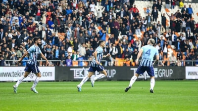 Adana Demirspor, Sivasspor karşısında dört golle güldü