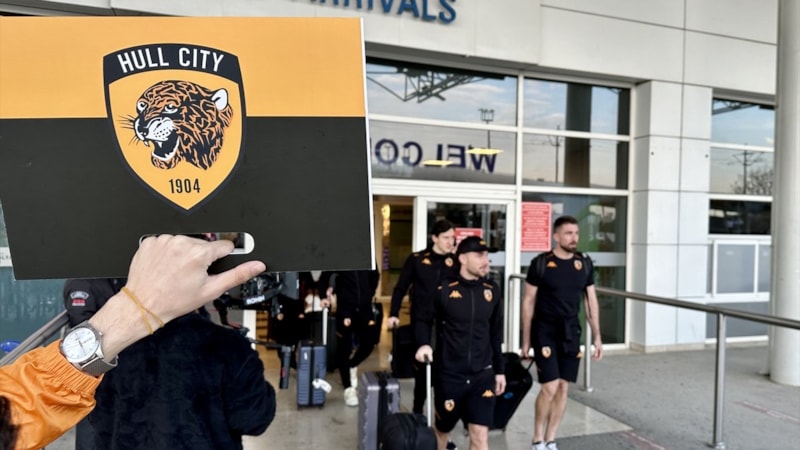 Hull City, kamp için Antalya'da