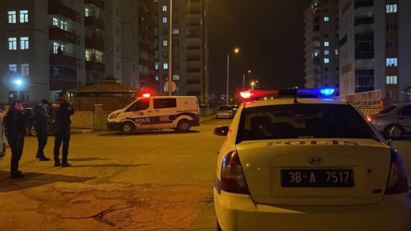 Kayseri'de kurusıkı tabancanın ateş alması sonucu 2 çocuk yaralandı