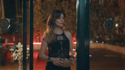 Sandık Kokusu 15. Bölüm 2.Fragmanı: Karsu, masadaki herkese küçük dilini yutturuyor...