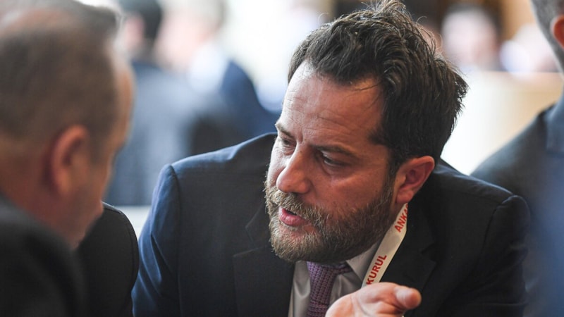 Galatasaray yöneticisi Erden Timur'un acı günü