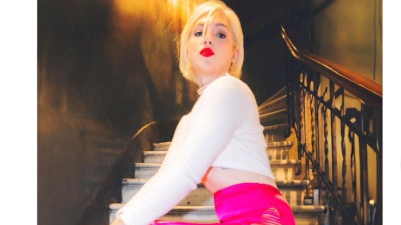 Hayat Bilgisi'nin Barbie'si İpek Erdem, Türkiye'ye döndü! İşte son hali