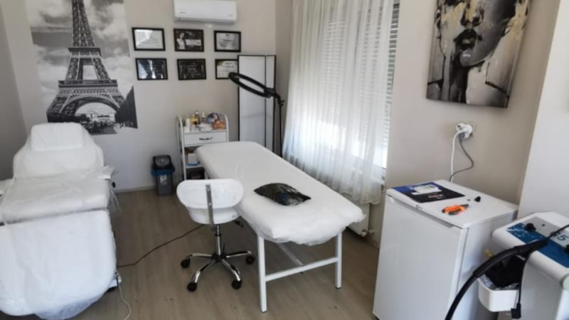 Antalya'da kayıt dışı izinsiz ve yetkisiz tıbbi işlem yapan adreslere baskın