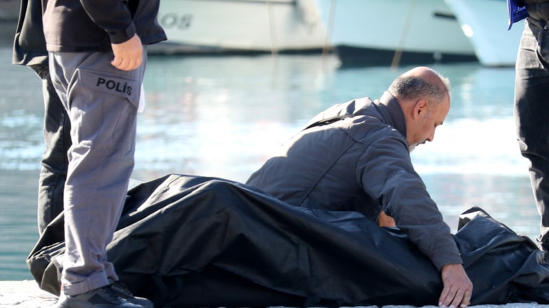 Antalya'da falezlerde oğlu ölen babadan son bakış