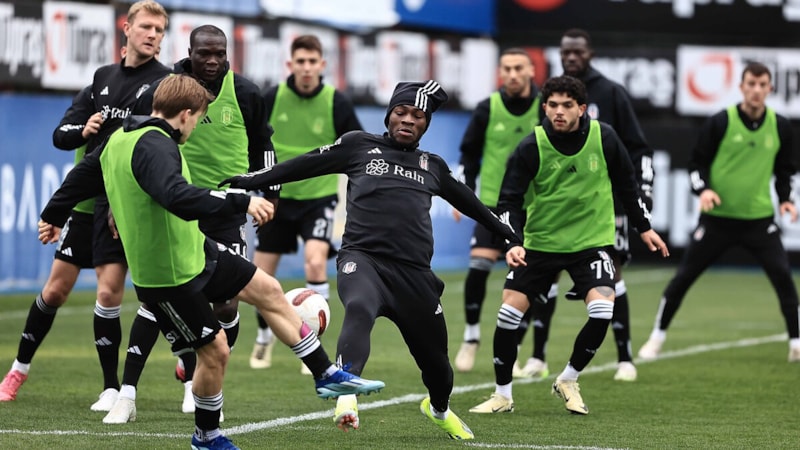 Beşiktaş'ta sakatlık şoku! Genç oyuncu kenara alındı