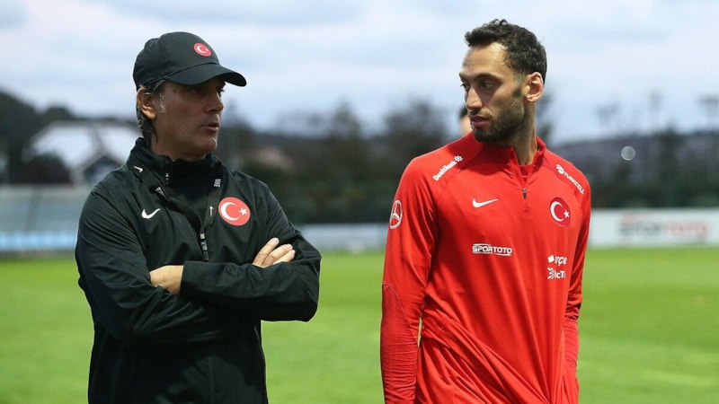 Hakan Çalhanoğlu: Montella takımı nasıl yönetmesi gerektiğini biliyor