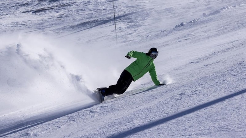 Kayak merkezlerinde en fazla kar kalınlığı yine Hakkari'de