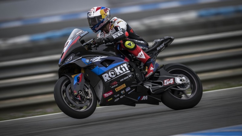 Toprak Razgatlıoğlu, İspanya'daki ikinci yarışı üçüncü bitirdi