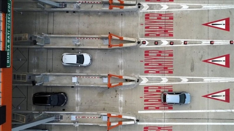 Geçen yıl 526,4 milyon araç Hızlı Geçiş Sistemi'ni kullandı