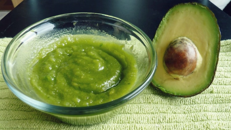 Yanaklarınıza avokado sürün, değişimi görün...