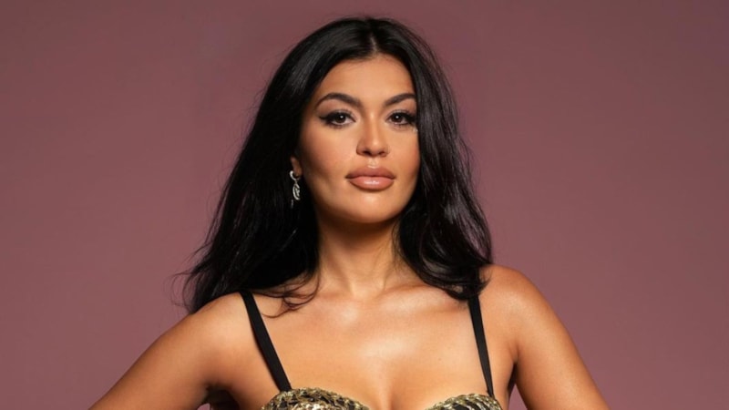 Kısmetse Olur’un Cansel’i transparanları giydi, bakan bir daha baktı! Bu ne güzellik…