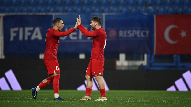 Fernando Santos'tan Semih Kılıçsoy'a moral