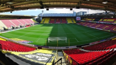 Watford'un halı gibi zemini viral oldu! Türk takımları örnek alsın