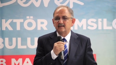 Mehmet Özhaseki'den muhalefete: Adam tatilde, işbaşındaymış gibi gösteriyorlar