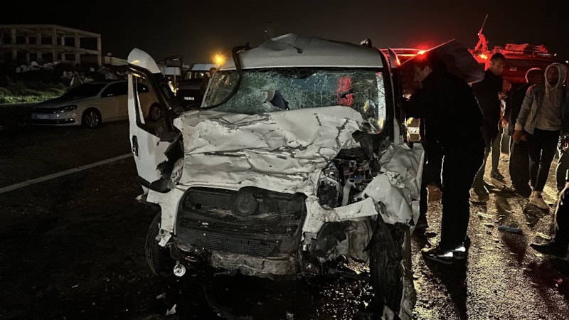 Şanlıurfa'da zincirleme kaza: 3 ölü, 6 yaralı