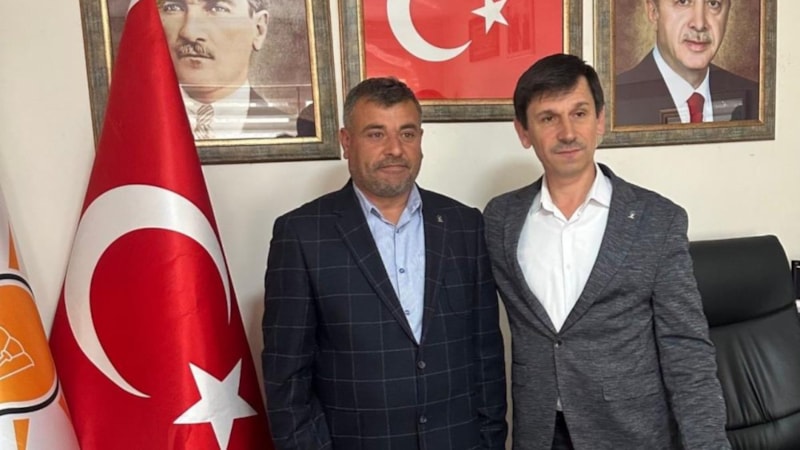 Yeniden Refah Partisi'ne istifa şoku: AK Parti'ye geçtiler