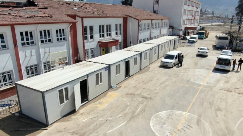 Hatay'da seçim hazırlıkları tamamlandı: 96 konteynere sandıklar taşındı