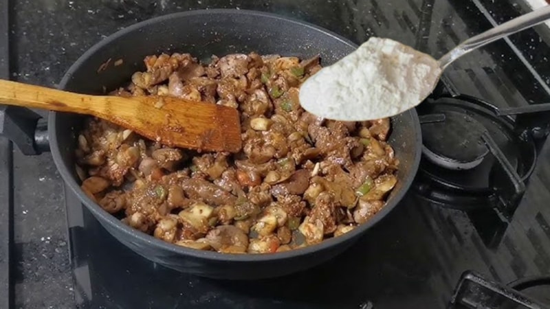 Koku savar: Ciğer pişirirken 1 kaşık ekleyin, kokudan eser kalmıyor