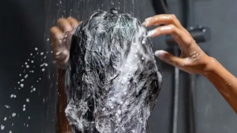 Saça maden suyu dökmek bakın ne işe yarıyor