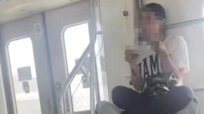 İzmir'de metroda uyuşturucu madde kullanan yolcu tutuklandı