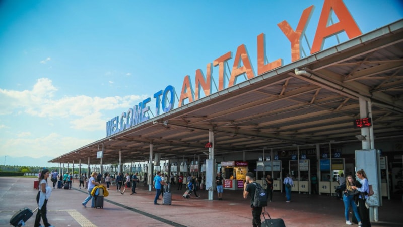 Antalya'nın 3 aylık turist ağırlama rekoru: 1 milyon!
