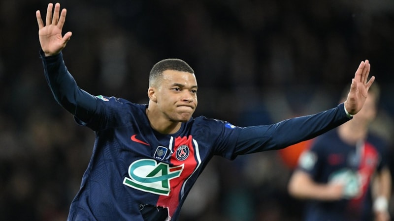 Paris Saint-Germain final biletini kaptı