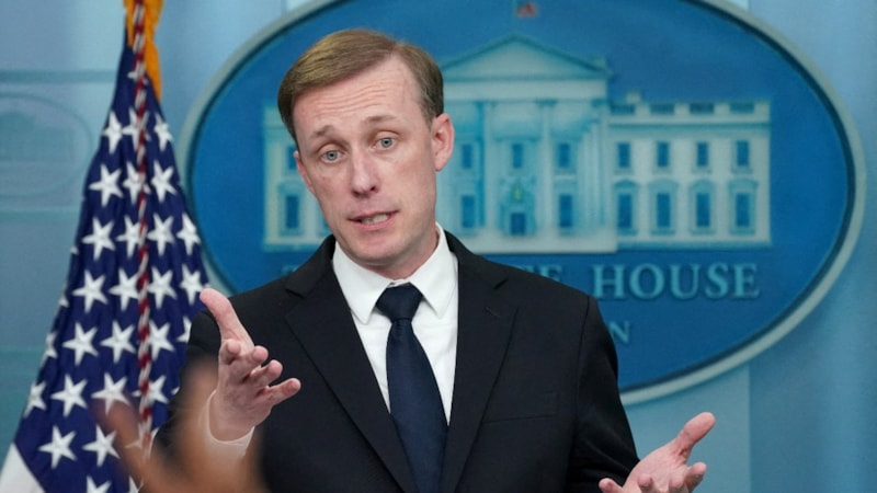 Jake Sullivan, kaburgasının kırıldığı 'kaza' nedeniyle Suudi Arabistan ziyaretini erteledi