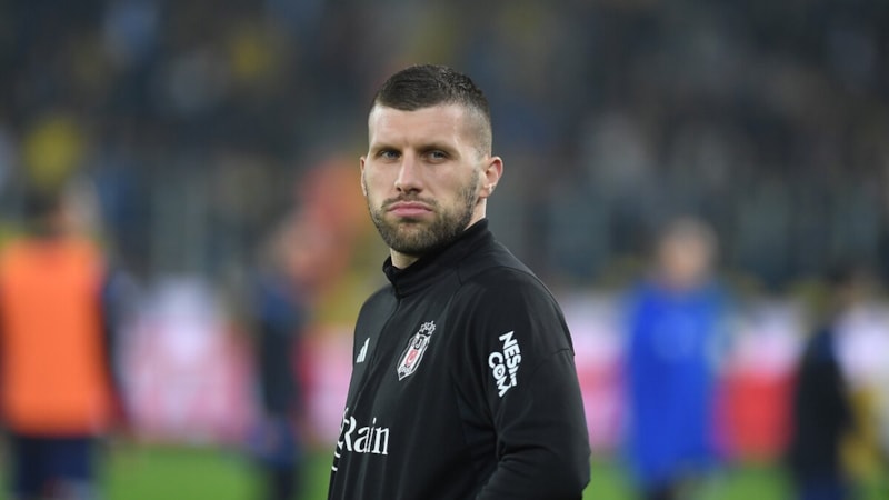 Beşiktaş'ta sakatlık şoku: Masuaku, Onur ve Rebic kadrodan çıkarıldı