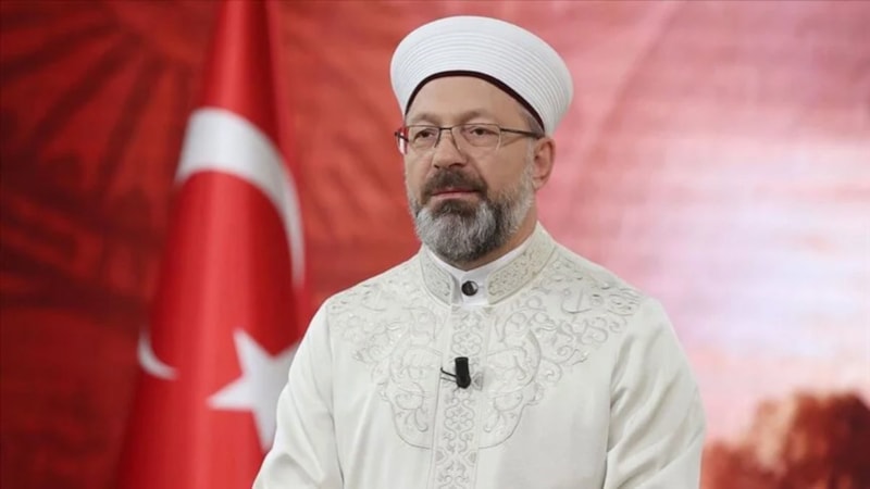 Diyanet İşleri Başkanı Erbaş'ın Kadir Gecesi mesajı: Yeniden dirilişimize milat kılmalıyız