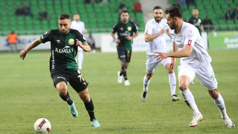 Sakaryaspor, Boluspor'u eli boş gönderdi