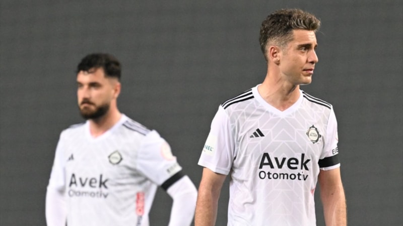 1. Lig'de küme düşen ikinci ekip Altay oldu
