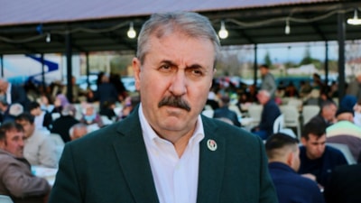 Mustafa Destici: Sivas'ta sokak köpeği sorununu çözeceğiz