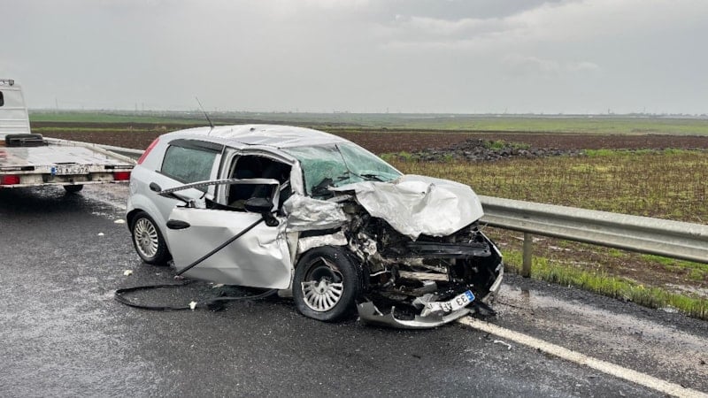 Diyarbakır'da korkunç kaza: 3 ölü 5 yaralı